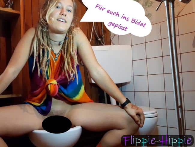 Naughty piss for you from Flippie-Hippie