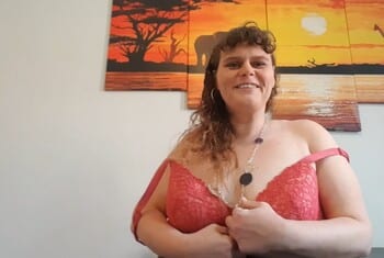 (Jenny-Natural) Here you see me completely naked for the first time!!!