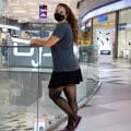 [Lea-Lovebird] Geiler Public Fick im Einkaufszentrum