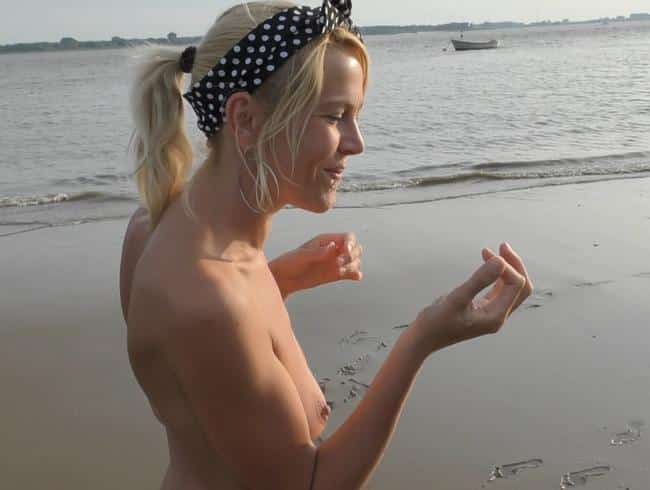 Miley Weasel - ¡Extraños completos follados en la playa!