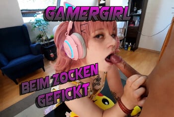 RaccoonAndPanda - Kinky gamer girl gets fucked