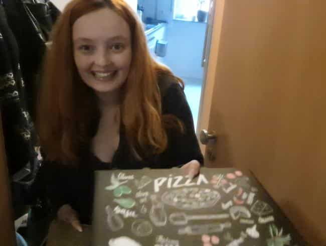 Iva-Sonnenschein - Pizzabote vernascht!