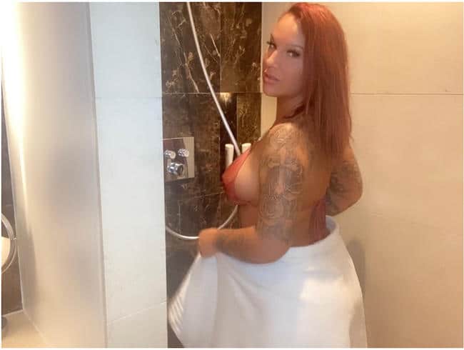 XXL orgasm in the shower! And the neighbors hear everything! @kiraknight