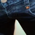 LetsWetting: I piss my jeans for the 1st time!
