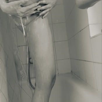 Tastylicious : Je vais t'emmener sous la douche !