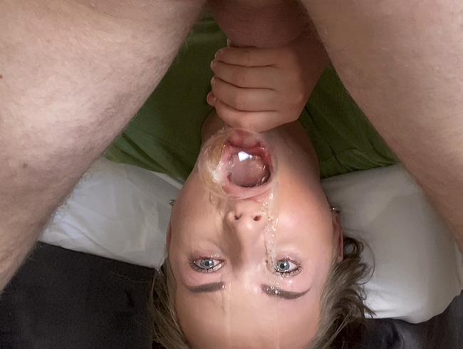 Sloppy deepthroat with Elenarebelle! No one has ever fucked my throat like that