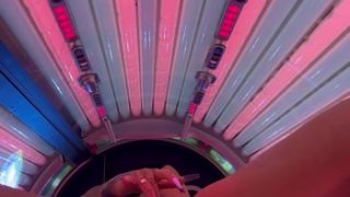 Orgasm under the tanning bed with CashyInked