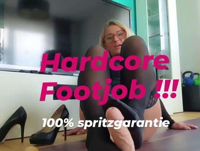 Studentin-Aneta - Hardcore Footjob!!!! Sowas hast du noch nie erlebt !!!!