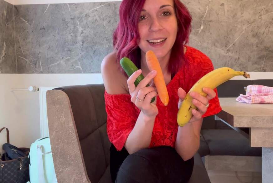 Malou-Nu @ Which fruit & veg is best for my pussy?