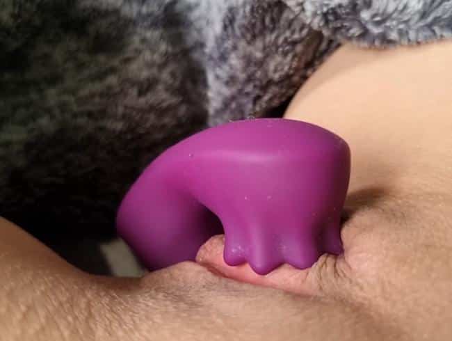 submissive-leila - new toy | Part 1