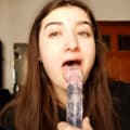 Teen girl LeahSnuSnu fucks her ass for the first time and cums hard