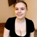 Finally 18! Finally I can be here! HannaSpark introduces herself