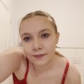 Sexy Orgasmus unter der Dusche bei Hanna-Spark